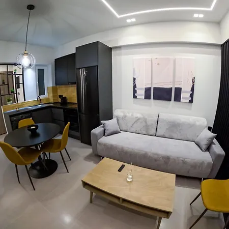 Gmluxuryapartments アパート ラリサ